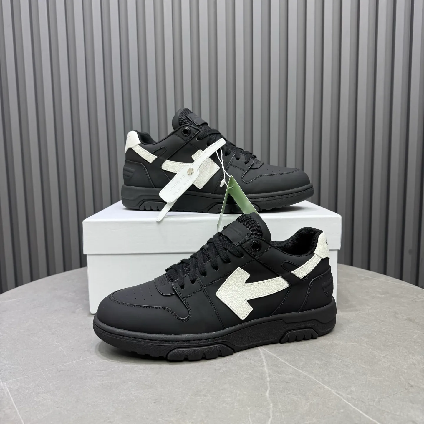 P620 OFF WHITE⚡️Couple model⚡️35-40 women’s model 39-46 men’s model